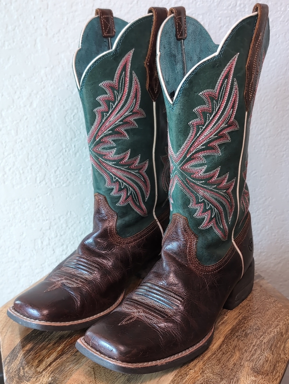 Ariat West Bound Brown Leather & Green Embroidered Western Cowgirl Boots